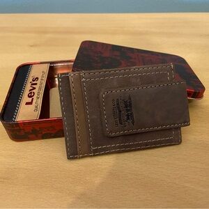 NWT Levi’s Brown leather money clip / wallet